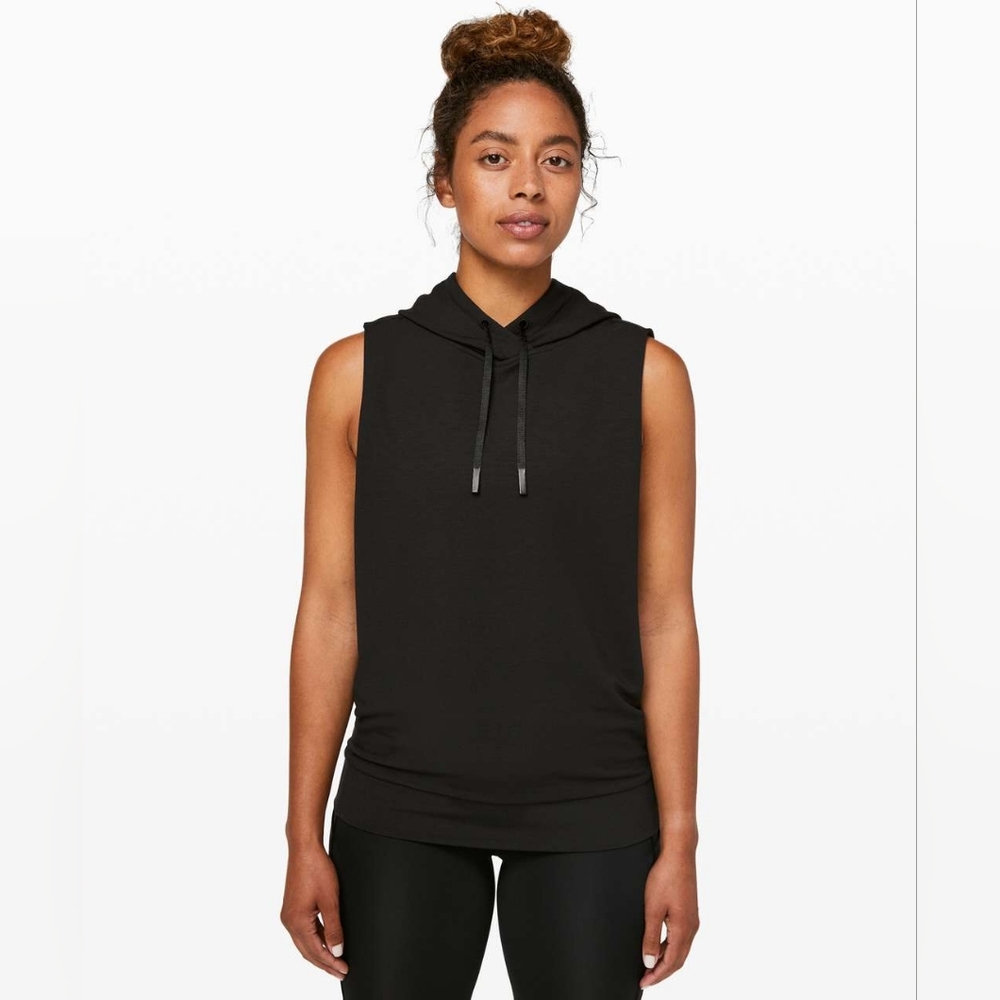 Lululemon X Barrys Black 'Stronger as One' Sleeveless Hoodie - Size 2